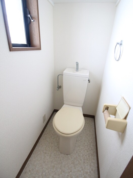 物件内観写真11　(トイレ)