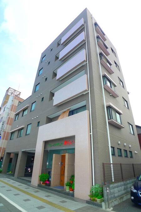 ベルモーズマンション外観写真