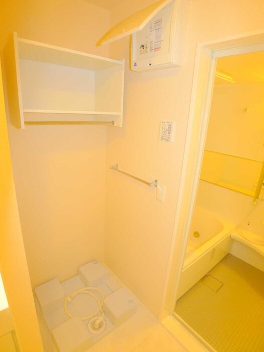 物件内観写真20　(洗濯機置場)