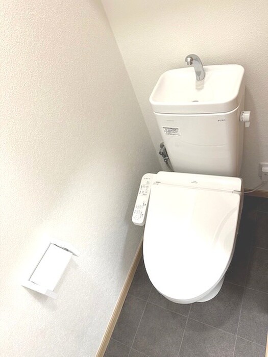 物件内観写真11　(トイレ)