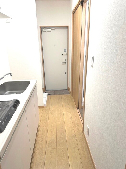 物件内観写真14　(玄関)