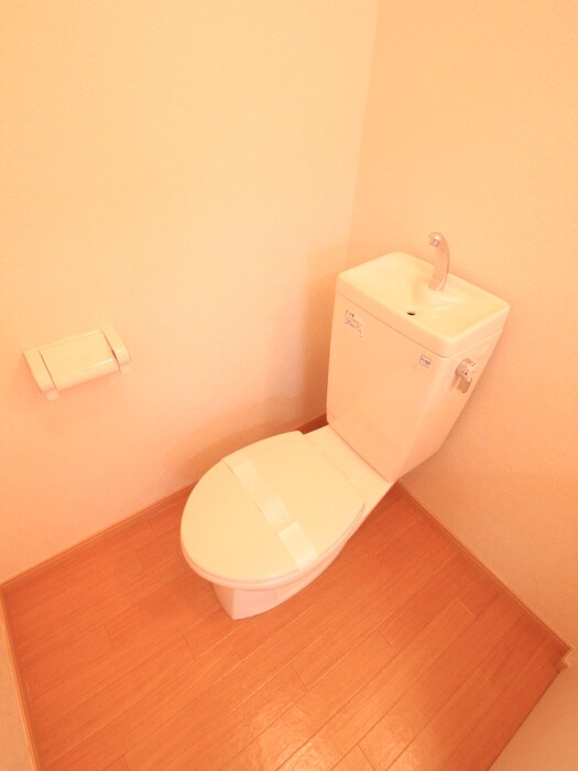 物件内観写真11　(トイレ)