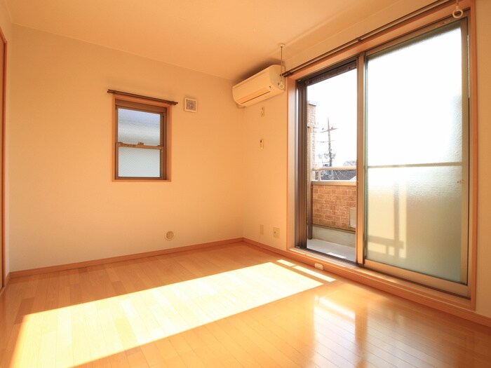 物件内観写真15　(居室)