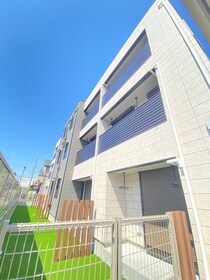 クラリス越谷の外観写真