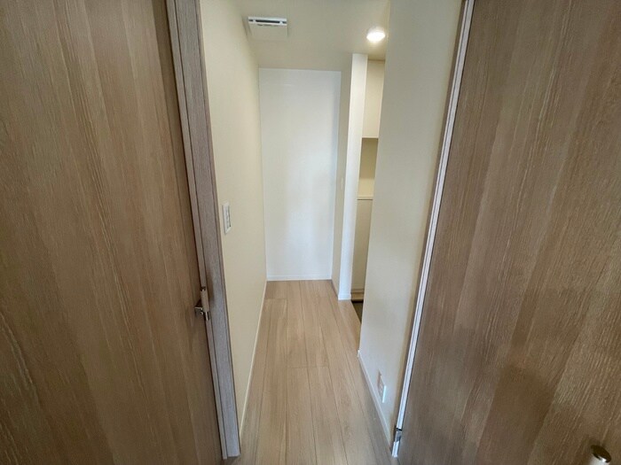 物件内観写真20　(廊下)