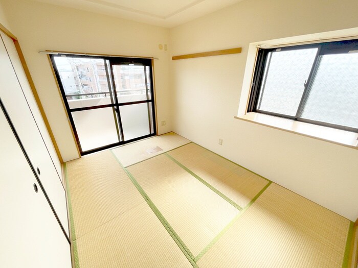 物件内観写真8　(居室)