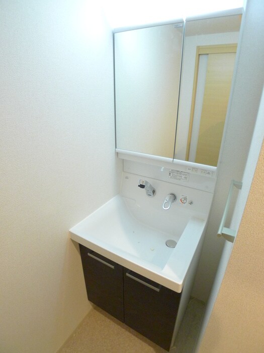 物件内観写真7　(洗面)