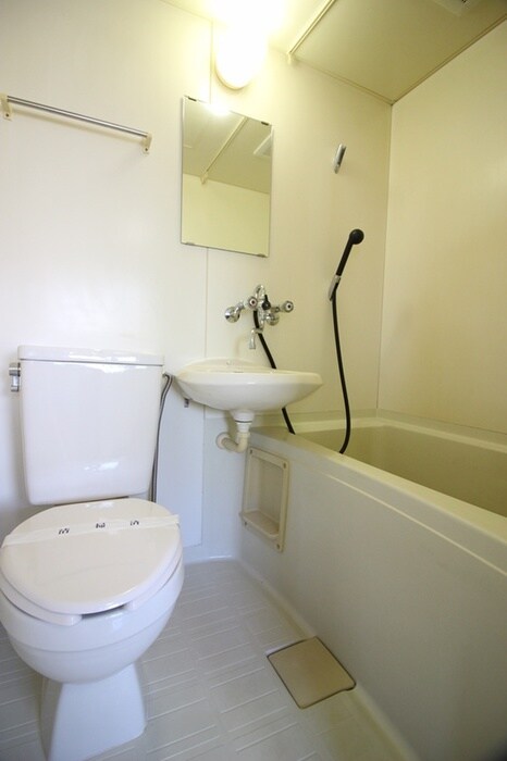 物件内観写真14　(トイレ)