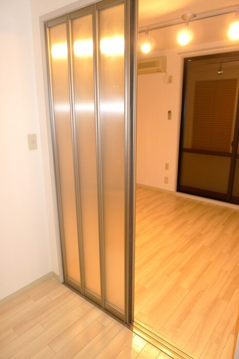 物件内観写真11　(居室)