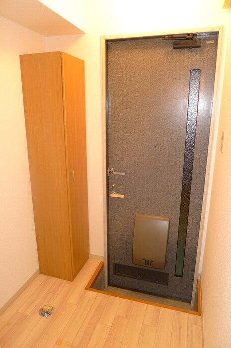 物件内観写真13　(玄関)
