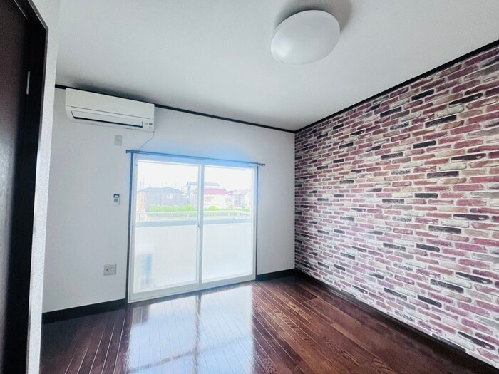 物件内観写真8　(居室)