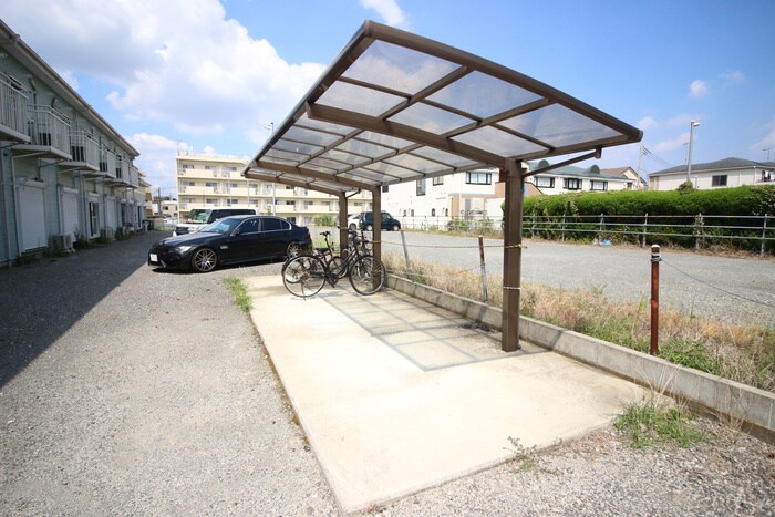 物件外観写真6　(駐輪場)