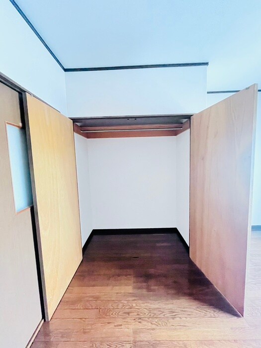 物件内観写真11　(収納)
