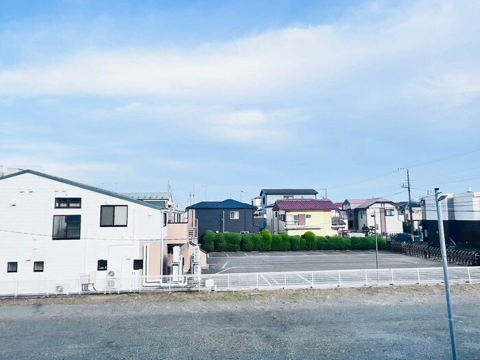 物件内観写真14　(室内からの展望)