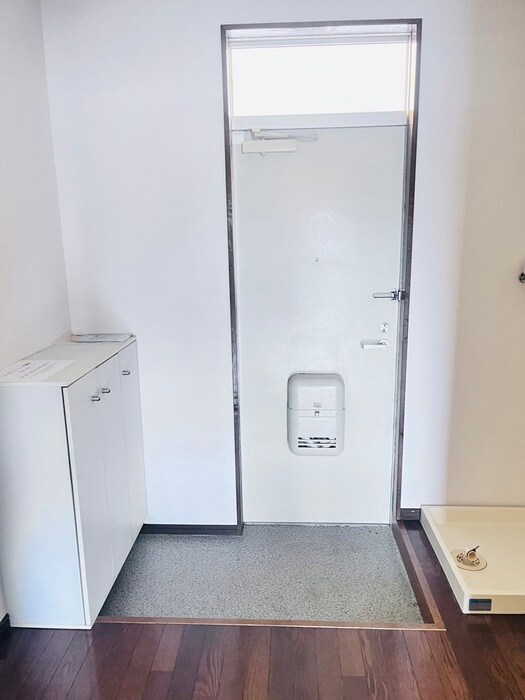 物件内観写真21　(玄関)
