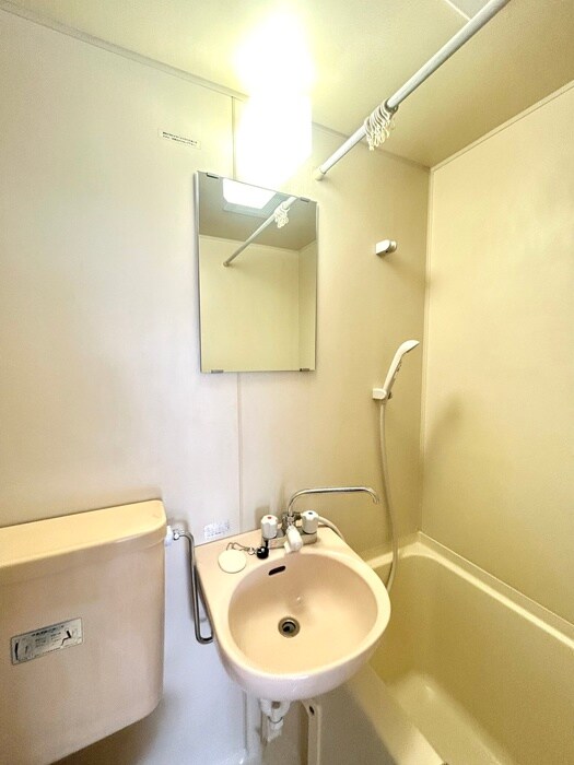 物件内観写真12　(洗面)