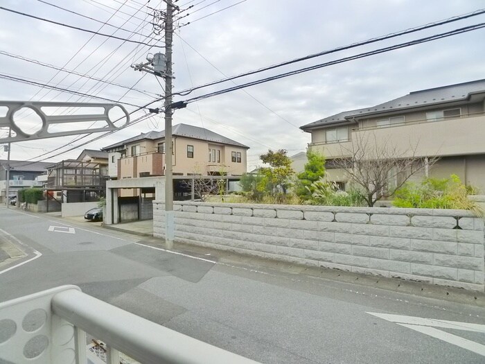 物件内観写真22　(室内からの展望)