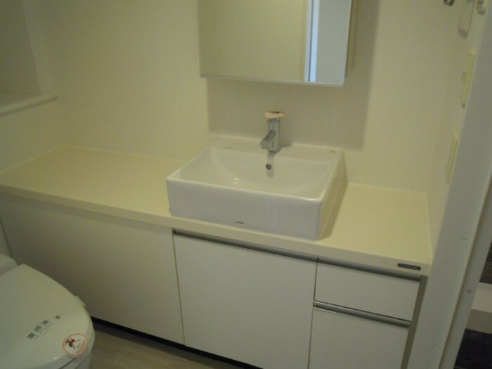 物件内観写真9　(洗面)