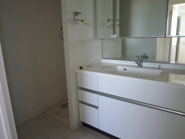 物件内観写真11　(洗面)