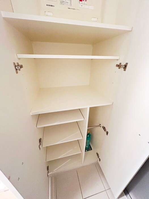 物件内観写真11　(靴箱)