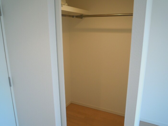 物件内観写真11　(収納)