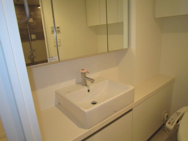 物件内観写真13　(洗面)