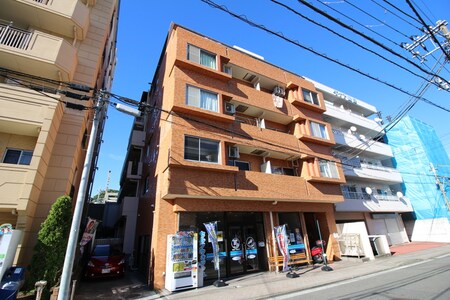 ﾊﾟｳﾛﾆｱｳﾞｧﾚ-ﾃｲｸ3天王町外観写真