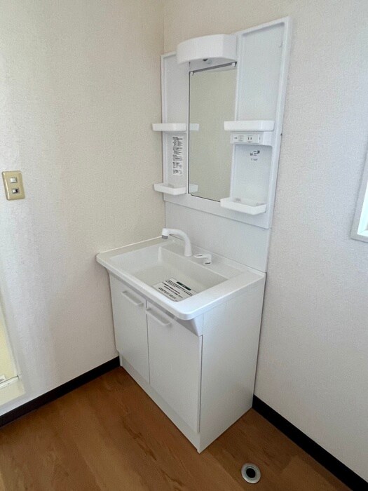 物件内観写真10　(洗面)