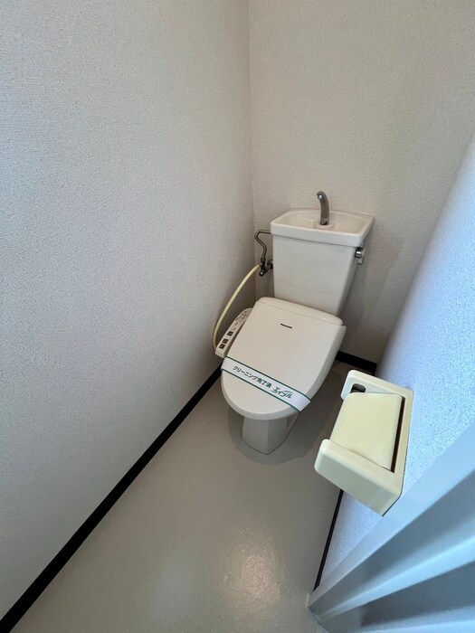 物件内観写真11　(トイレ)