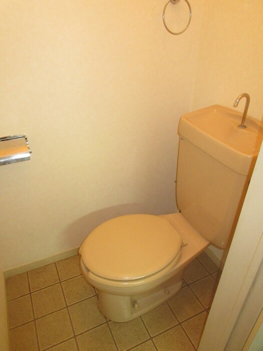 物件内観写真15　(トイレ)