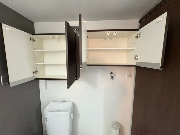 物件内観写真18　(収納)