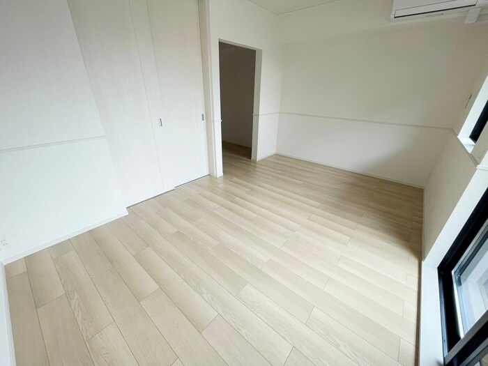 物件内観写真8　(居室)