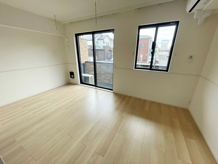 物件内観写真8　(居室)