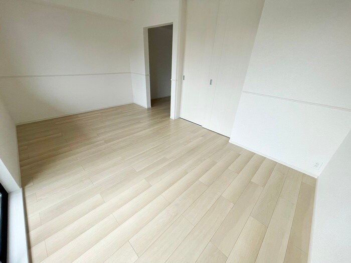 物件内観写真9　(居室)