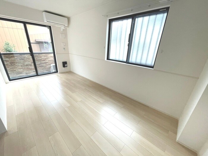 物件内観写真10　(居室)