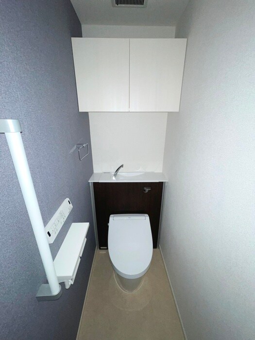 物件内観写真15　(トイレ)