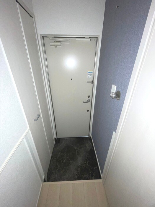 物件内観写真17　(玄関)