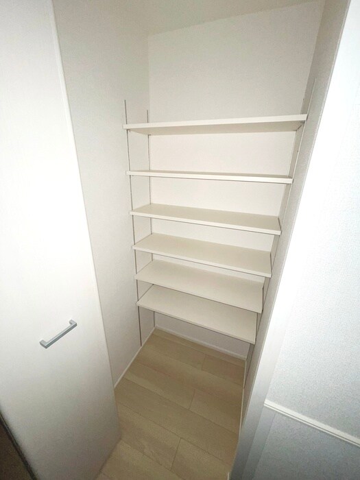 物件内観写真18　(靴箱)