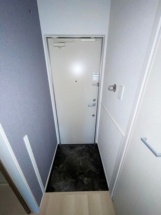 物件内観写真19　(玄関)