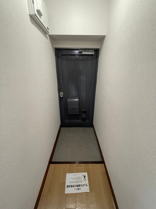 物件内観写真7　(玄関)