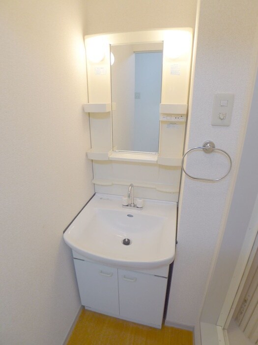 物件内観写真8　(洗面)