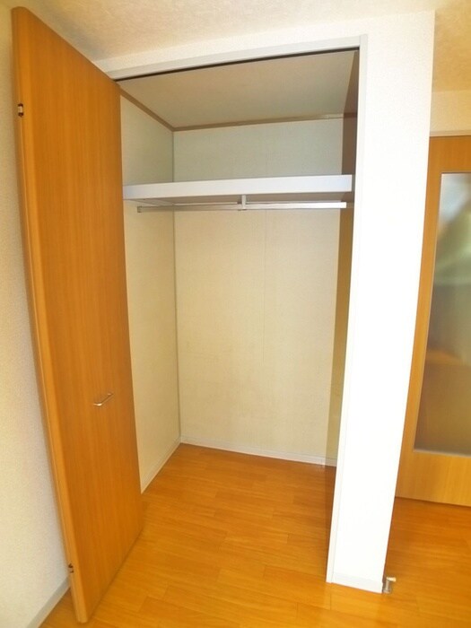物件内観写真11　(収納)