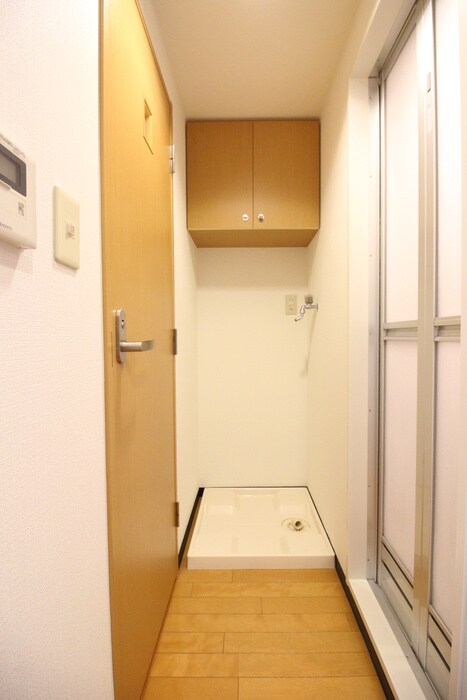 物件内観写真14　(洗濯機置場)