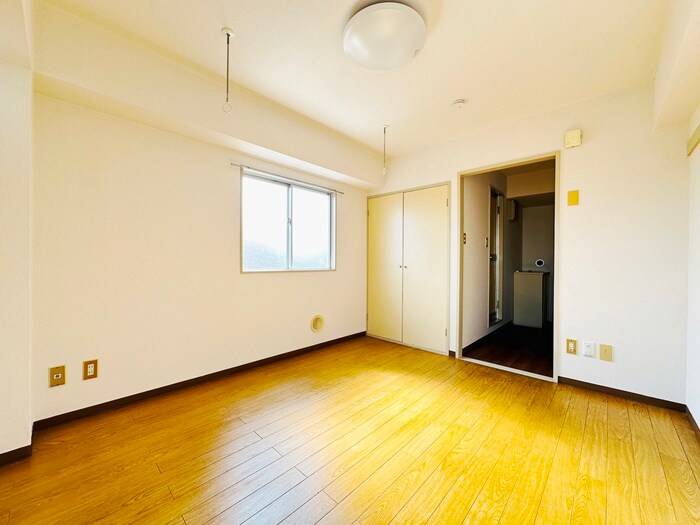 物件内観写真10　(居室)