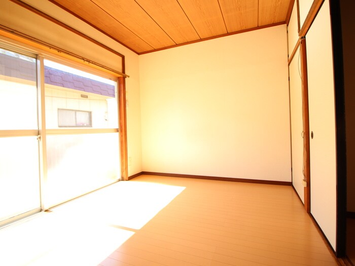 物件内観写真8　(居室)