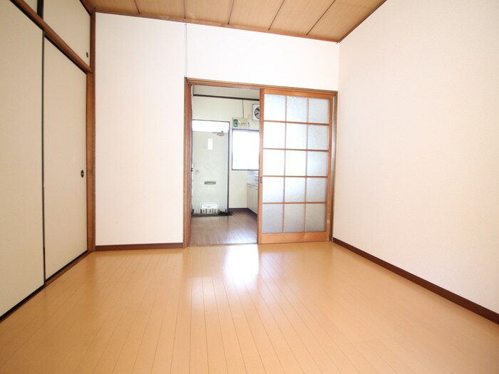 物件内観写真9　(居室)