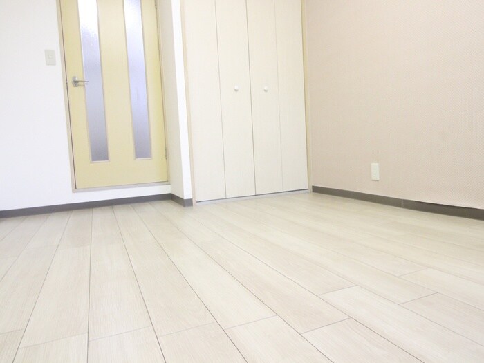 物件内観写真8　(居室)