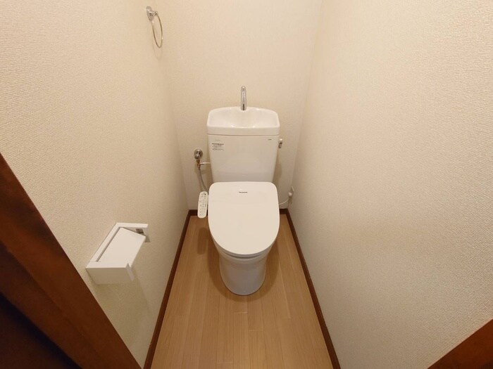 物件内観写真14　(トイレ)