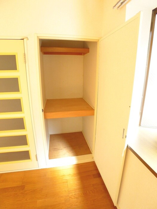 物件内観写真15　(収納)