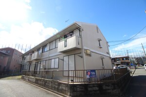 第二リバーコーポ外観写真